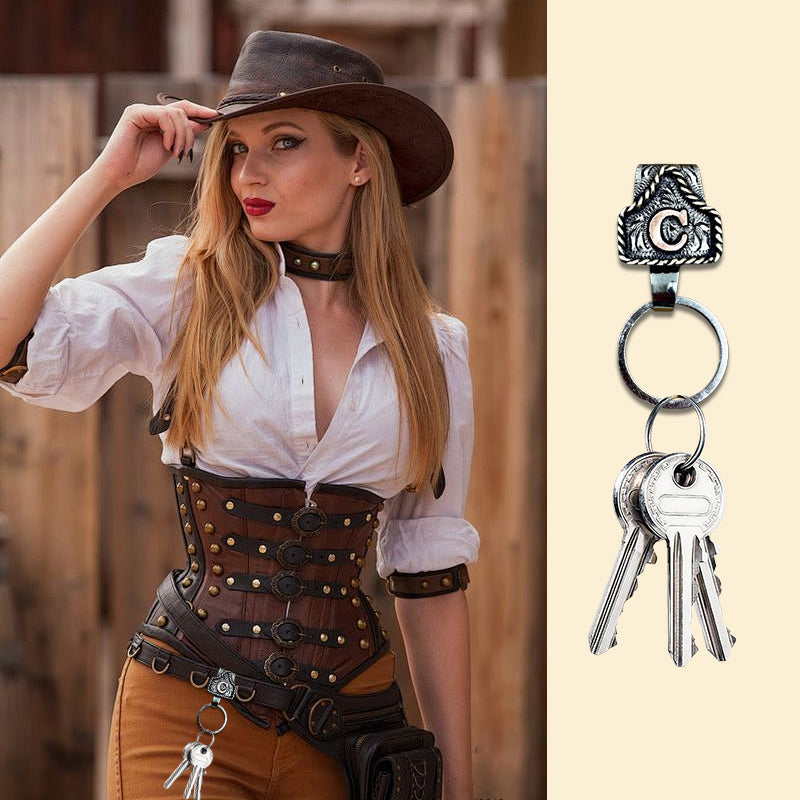 🔥2025 New Arrival 🔥Vintage Letter Keychain