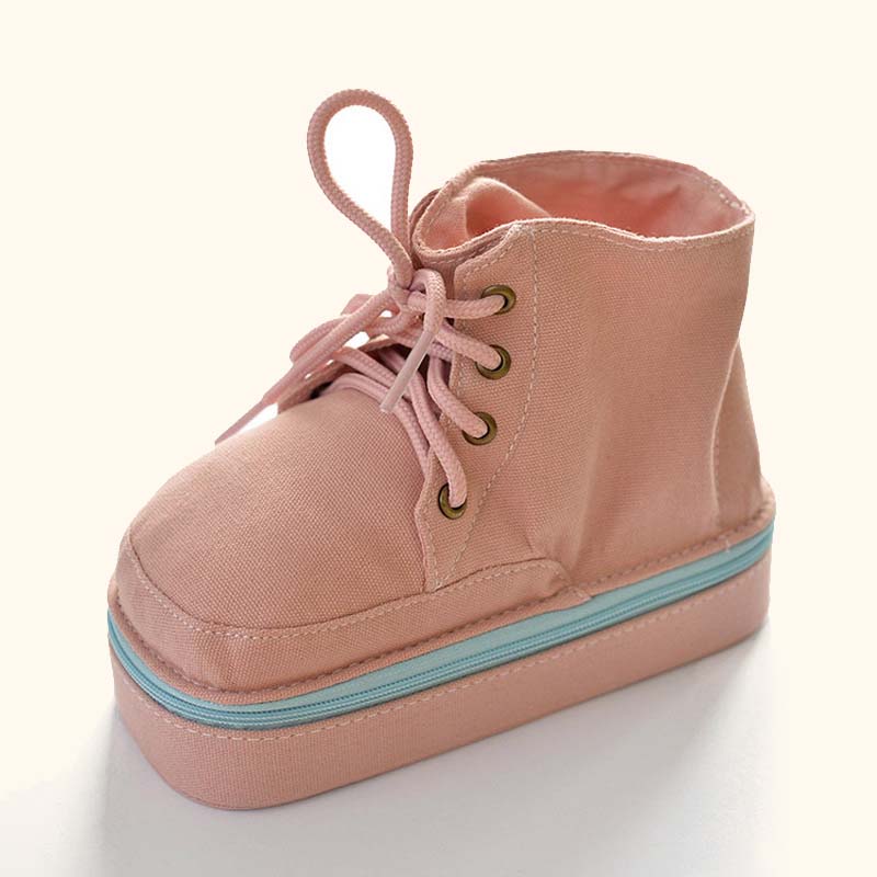 🖊️ Shoe Pen Holder