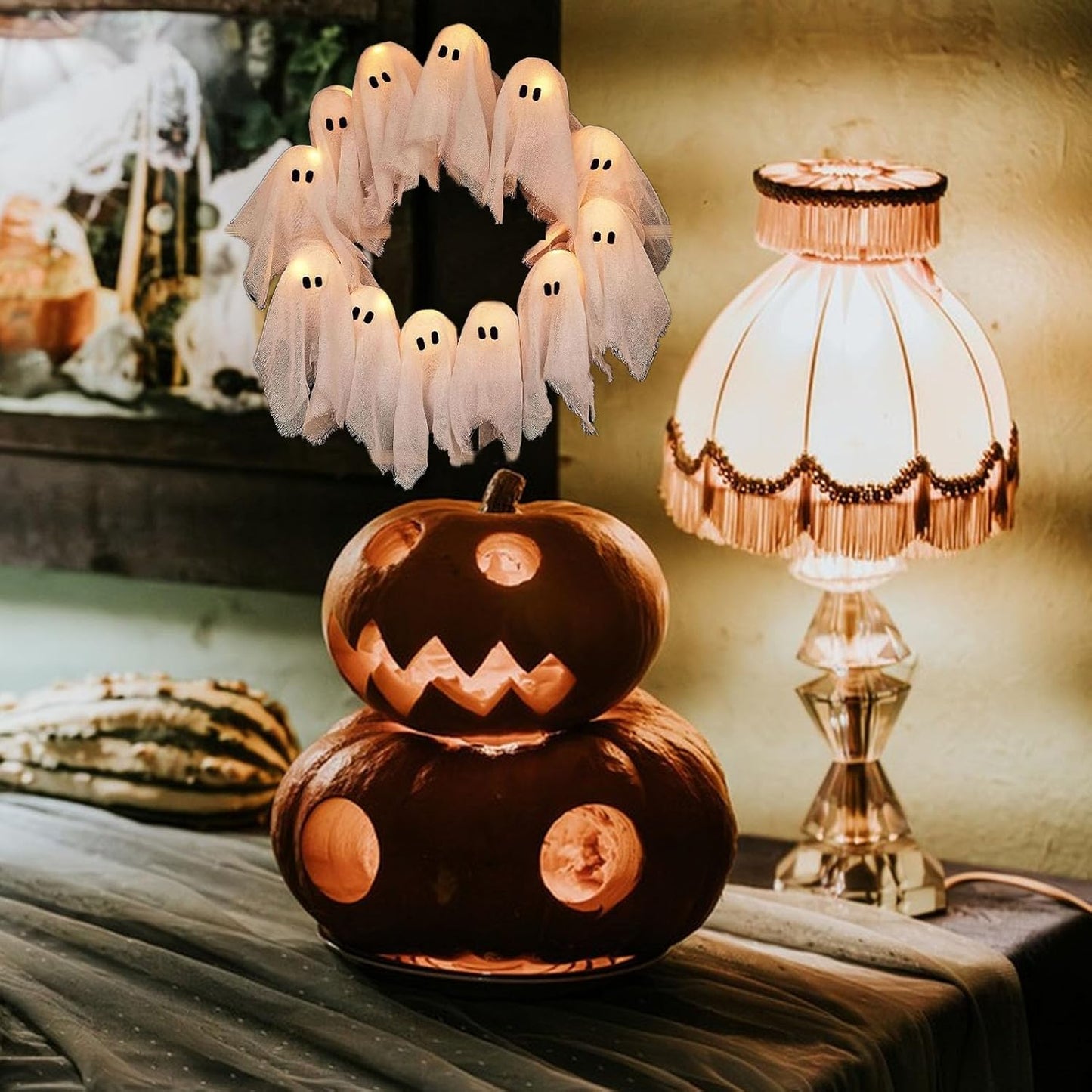 👁️Light-Up Ghost Crew Wreath 👻 Trick-or-Treat Favorite – Going Fast!